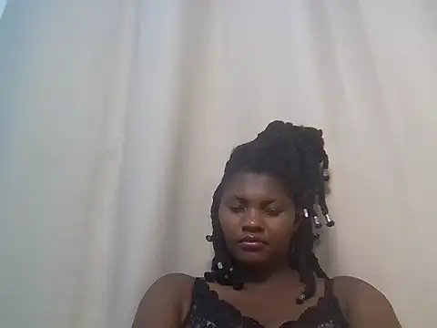 smallprettygal webcam