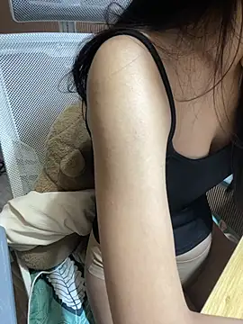 Mina048