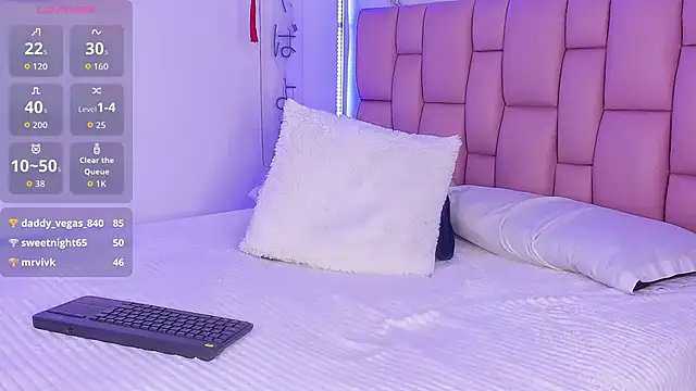 Vanessa_Toro