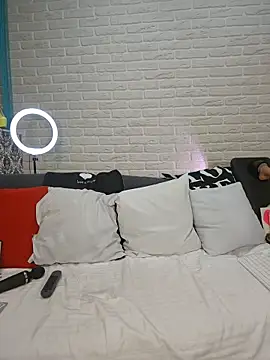Milforja live cam preview