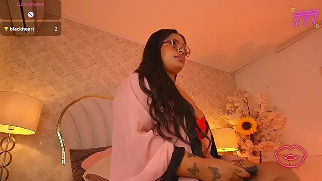 YazminJenner live cam preview