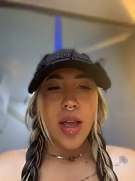 ManuelaVeeleez