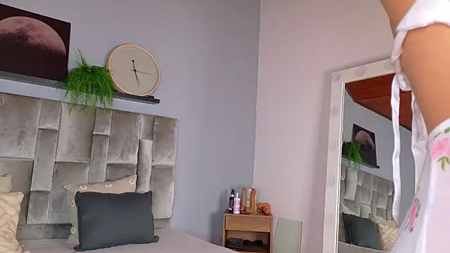 LiaaMoretti__