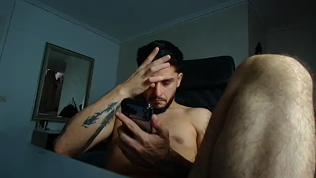 TroyWadee live cam preview