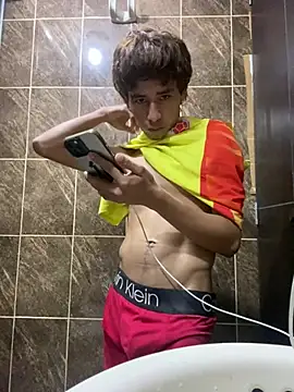 Ronny_Hot12