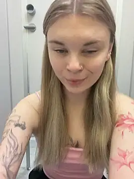-MiaKitty