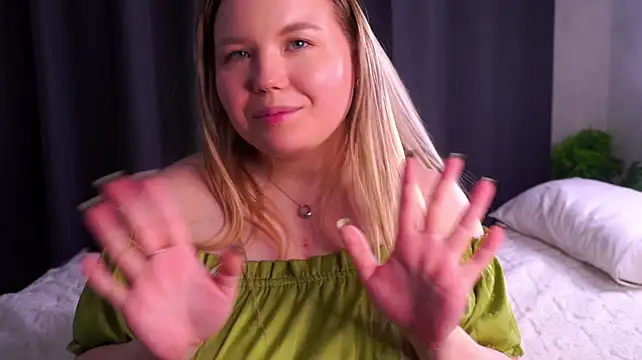 NanceyThayne live cam preview