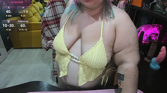 Softie_Sofy live cam preview