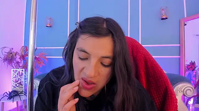 TaraTaylorr live cam preview