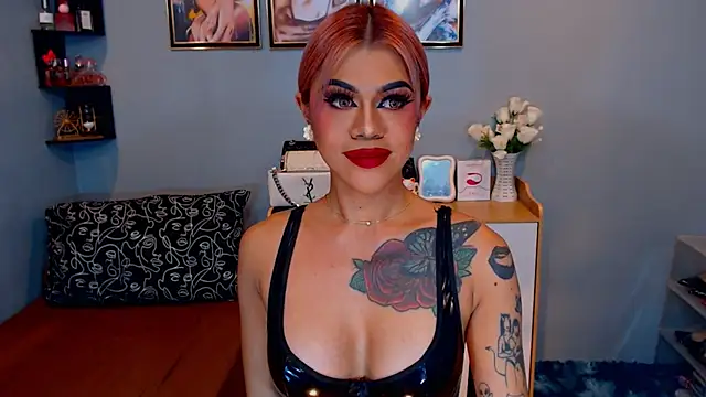 StellaStrong30 live cam on StripChat
