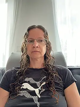 AnnikaRose live sex cam