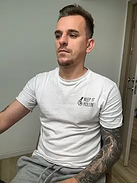 Huge_cock22cm
