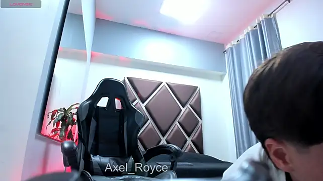 Axel_Royce