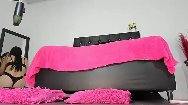 martinaclark live cam on StripChat