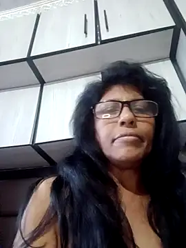 MsAttitude live cam preview