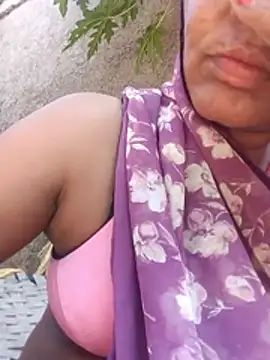 Priya_cutR