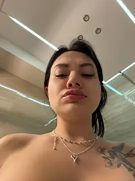 Wet__Bunny webcam
