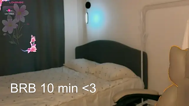 flaremoon live cam on StripChat