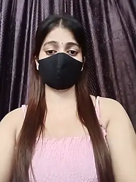 Aashvi_malhotra live cam on StripChat