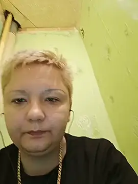 Tina_Mirabella live cam on StripChat