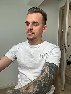 Huge_cock22cm