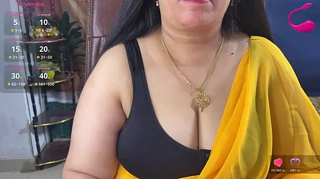 Curvy_Vincy4