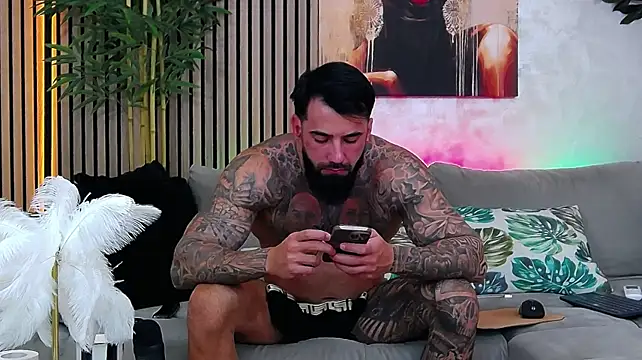 masterkingofmusclee live cam preview