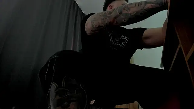 TonyWinston live cam on StripChat
