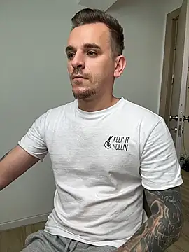 Huge_cock22cm