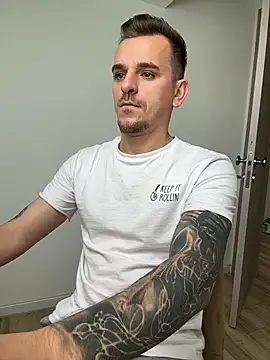 huge_cock22cm (Ask my age) - Let