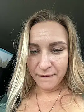 sweetOlga live cam preview
