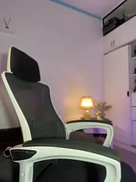 MajesticKitana live cam
