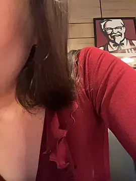 Holly_Play