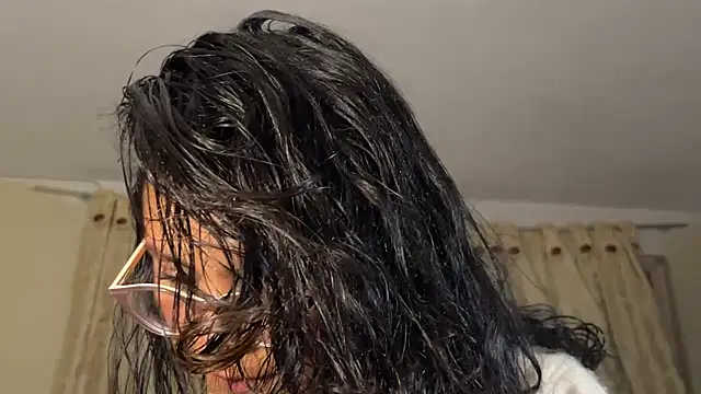 You_Ana31 live cam on StripChat