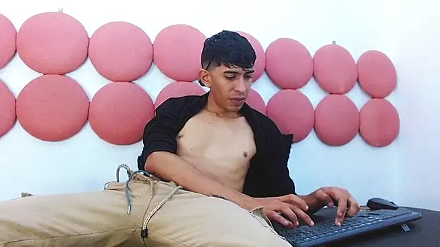 Drake_Jack live sex cam