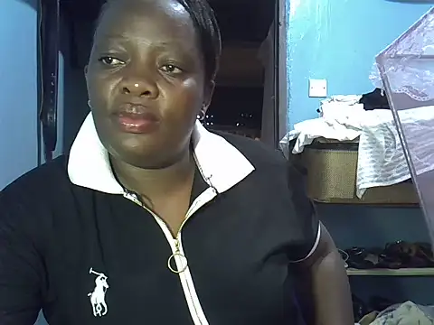 Ebonyceline live cam on StripChat