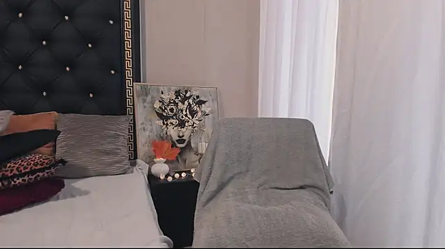 PreciousAillyn live cam on StripChat