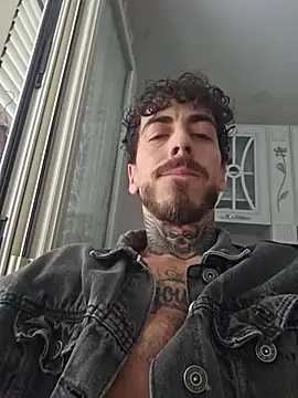 iamciyro live sex cam