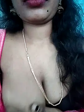 Qn_of_bangalore1 live cam