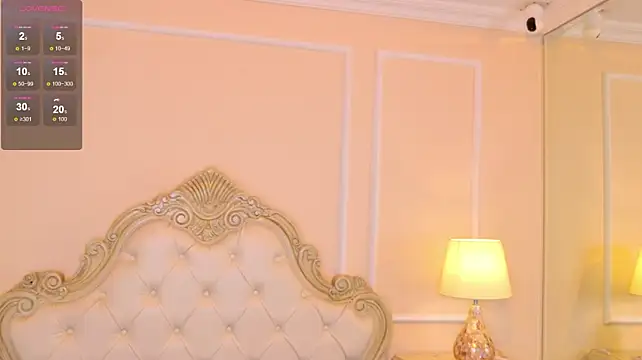 MalaikaBrown live cam on StripChat