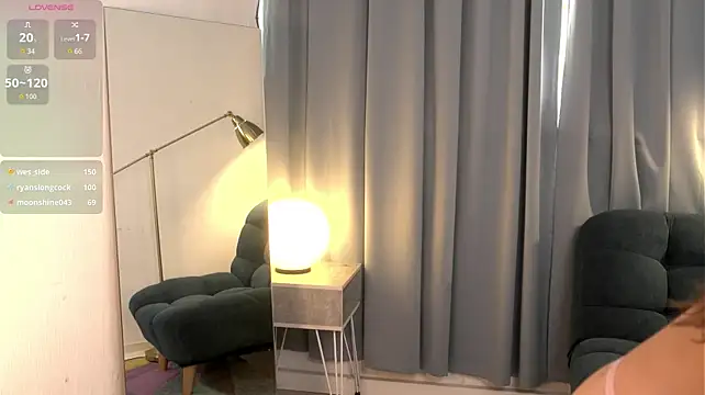 Naomi_Vibe_