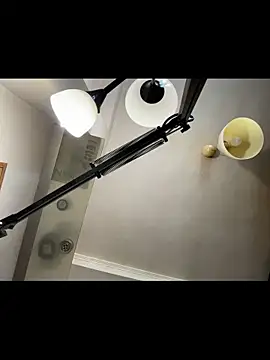 Hotmomcheckk_ live cam preview
