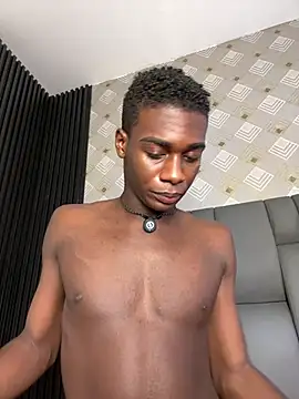 noah_johes webcam