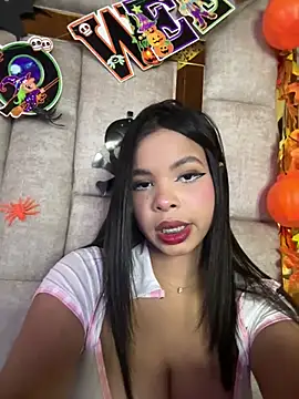 PamelaCullen live cam on StripChat