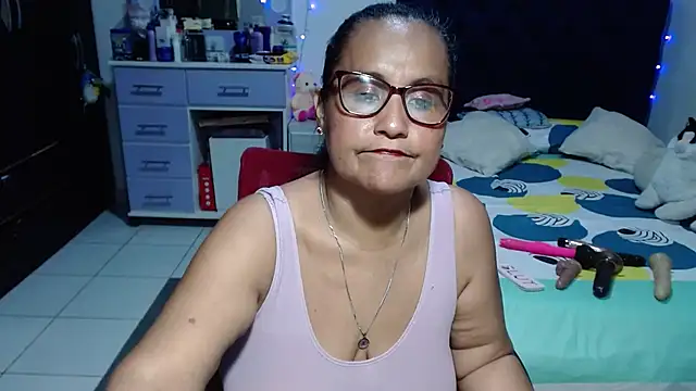 pervert_mommy_ live cam preview