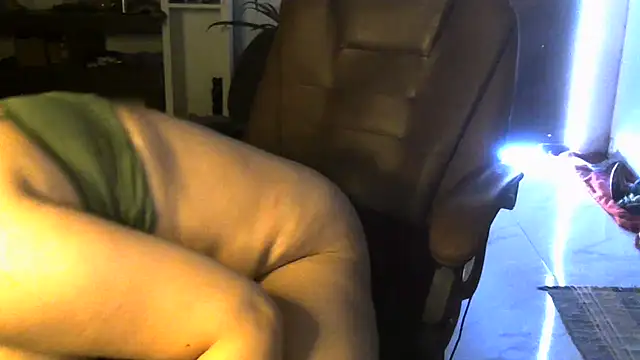LUNYYA live cam preview