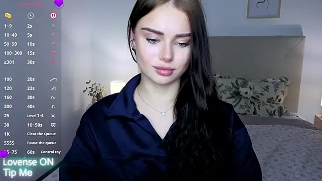 Silena_sky live cam on StripChat
