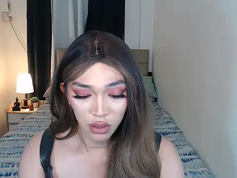 loveasianjhaine24 live cam preview