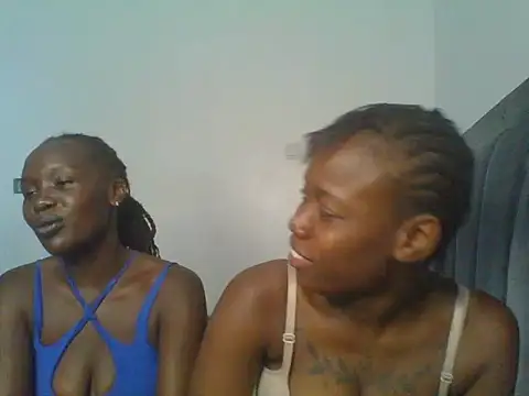 Nasty_Tetty live cam on StripChat