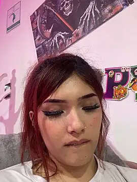 danielahall live cam preview